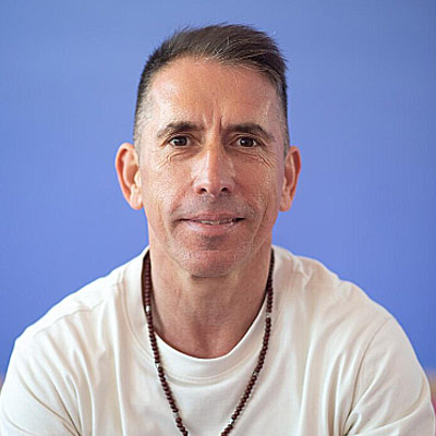 Ricardo Almeida - What Agents say about the Guardians of Humanity
