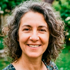 Ana Beatriz - What Agents say about the Guardians of Humanity